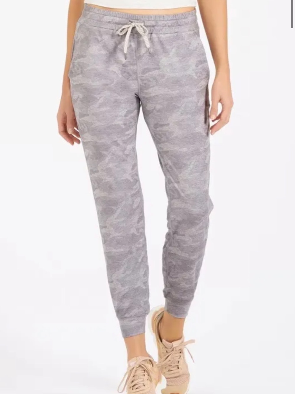 VUORI WOMEN'S PERFORMANCE JOGGER SIZE S PALE HEATHER CAMO
